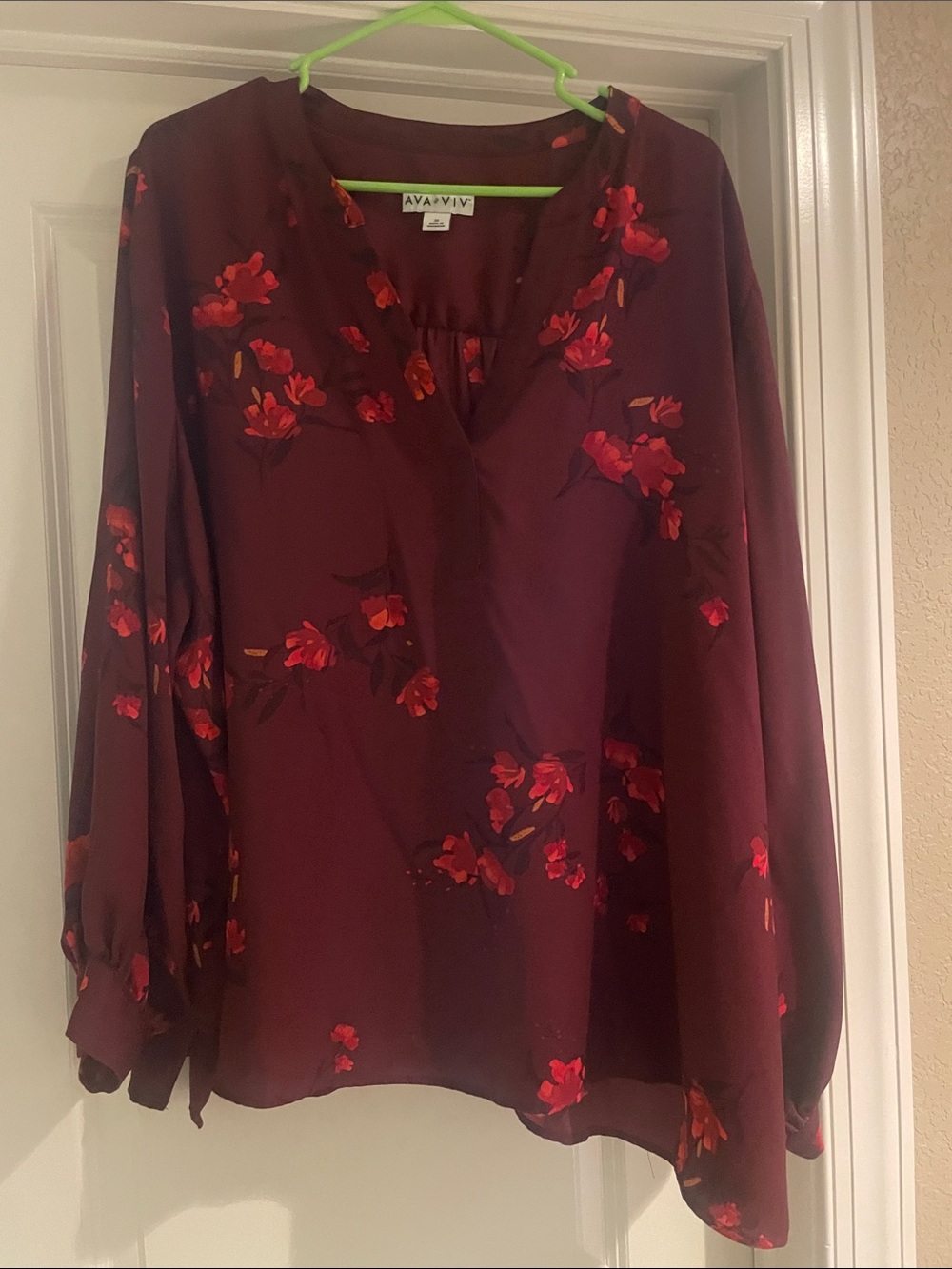 Ava & Viv Burgundy Floral V-Neck Long-Sleeve Blouse